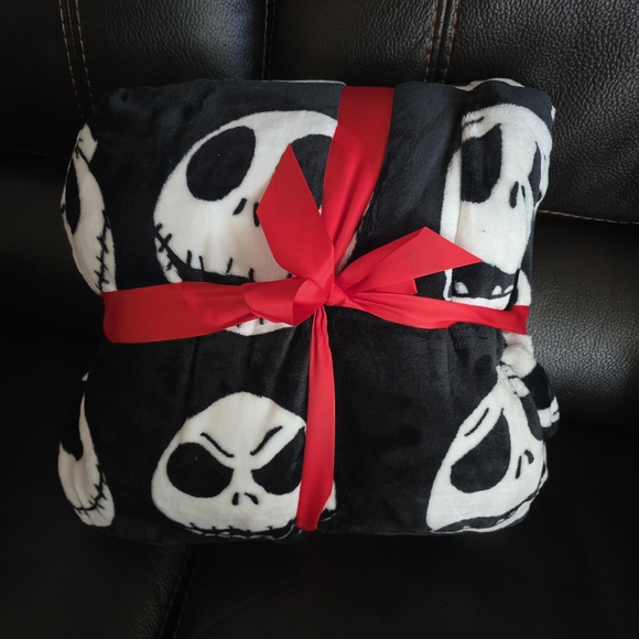 Disney Other - Disney Black and White Nightmare Before Christmas Blanket